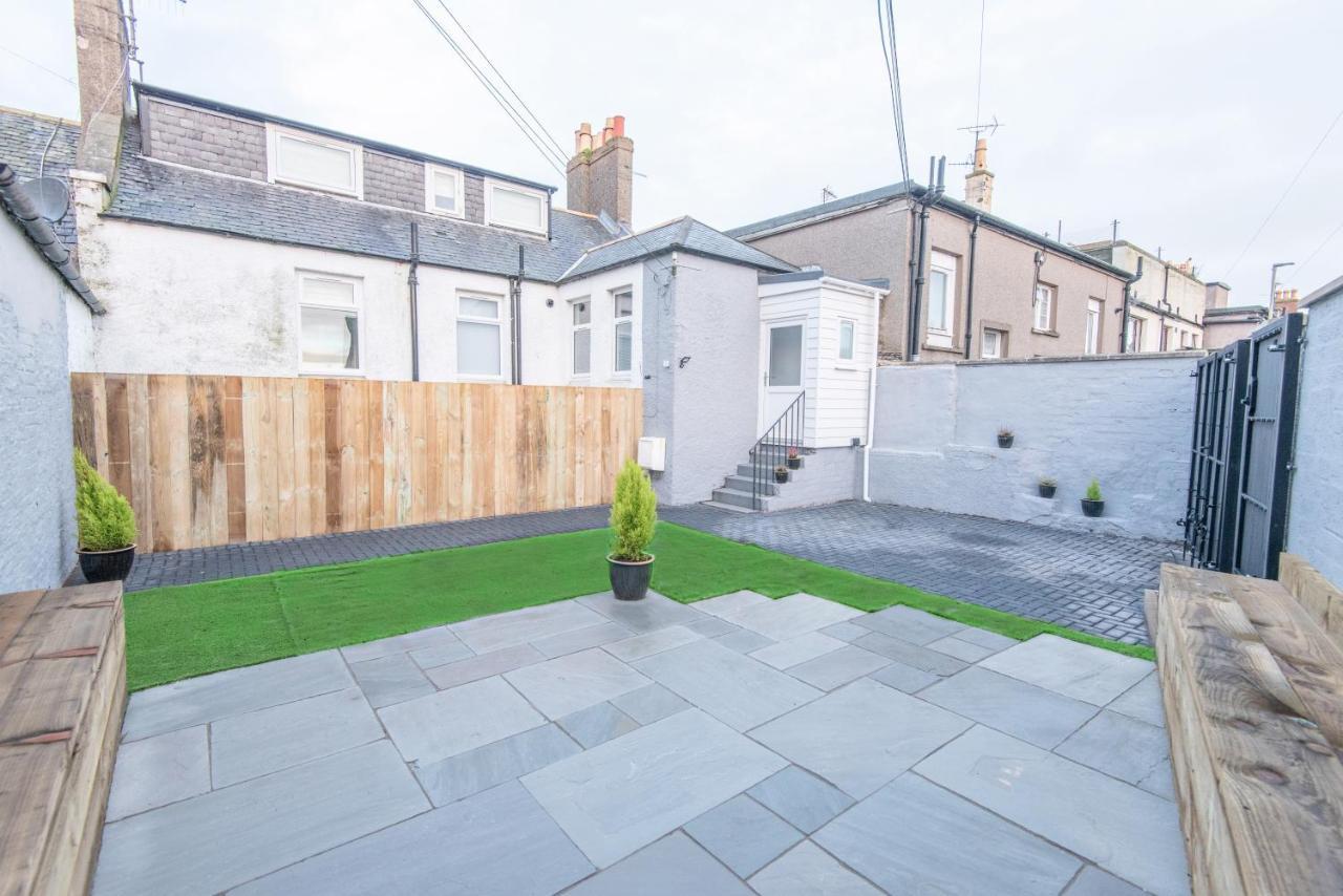 Bright, Fresh, Renovated 3 Bedroom Apartment In The Heart Of Montrose Angus Extérieur photo